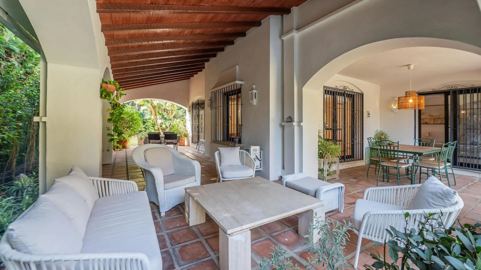 Villa In Marbella With Golf Views 0*,  스페인