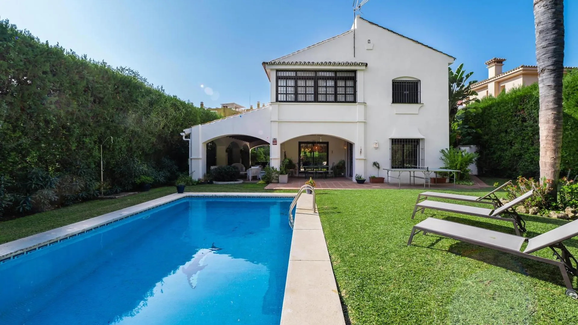 Villa In Marbella With Golf Views