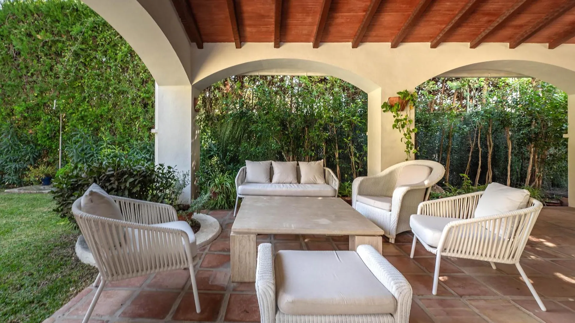 Villa In Marbella With Golf Views