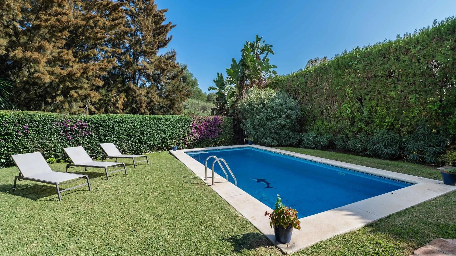 Villa In Marbella With Golf Views Spain