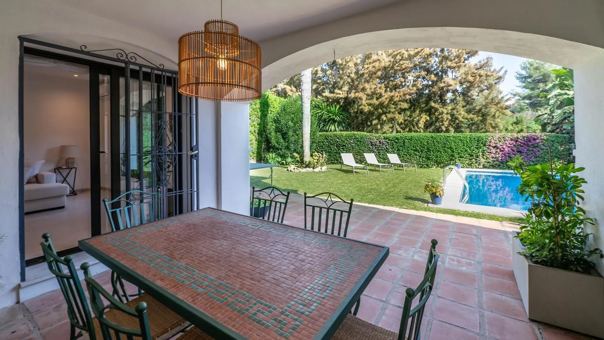 Villa In Marbella With Golf Views Spain